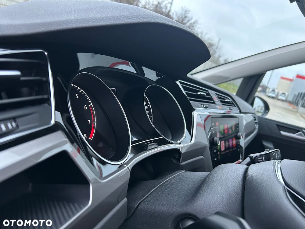 Volkswagen Touran 1.5 TSI EVO Trendline - 32