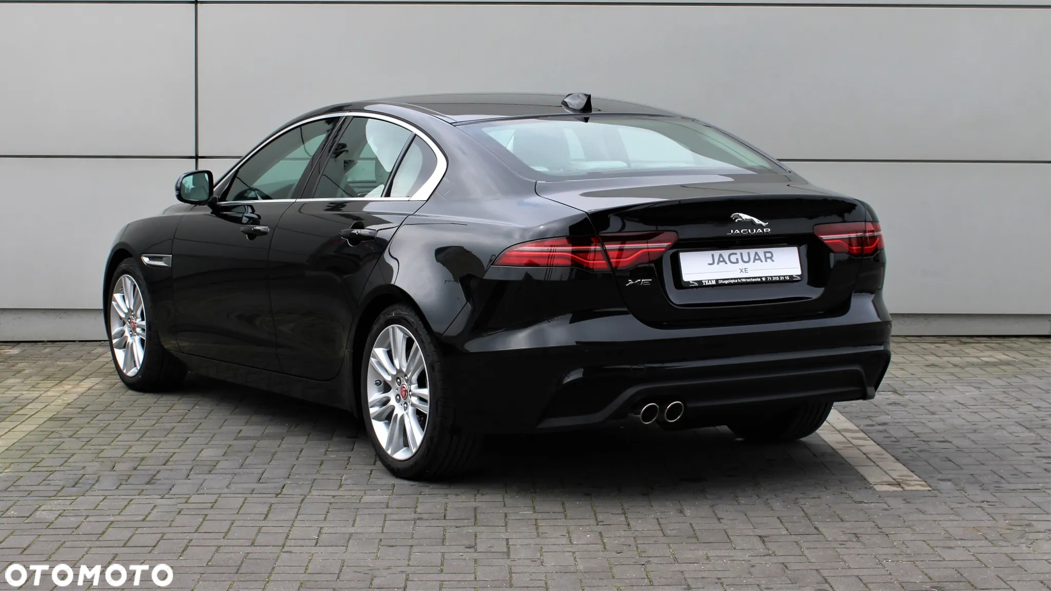 Jaguar XE - 7