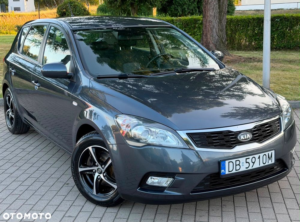 Kia Ceed 1.6 CVVT Dream-Team Edition - 20
