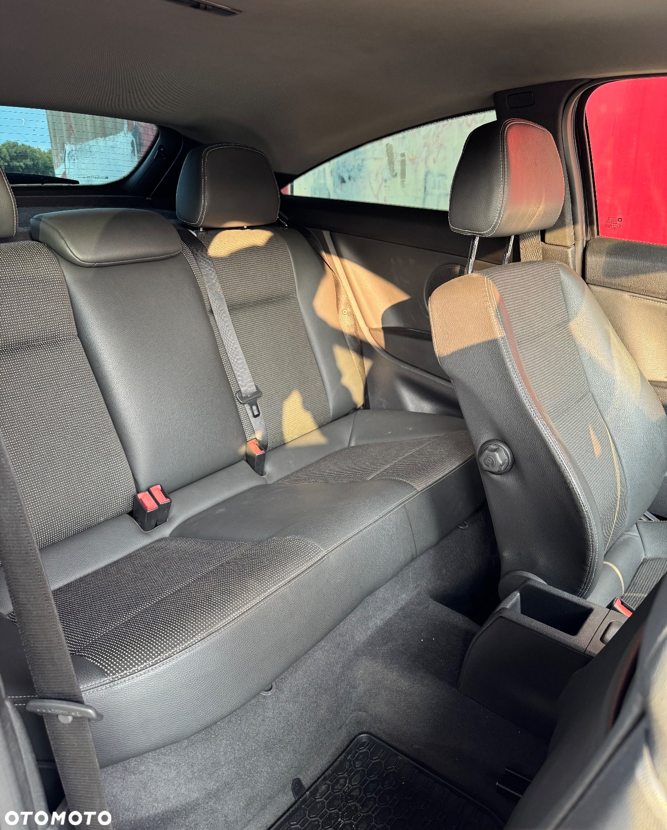 Opel Astra III GTC 1.9 CDTI Sport - 9