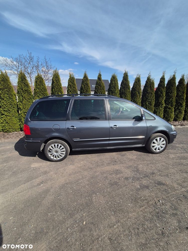 Volkswagen Sharan 2.0 TDI Highline - 3