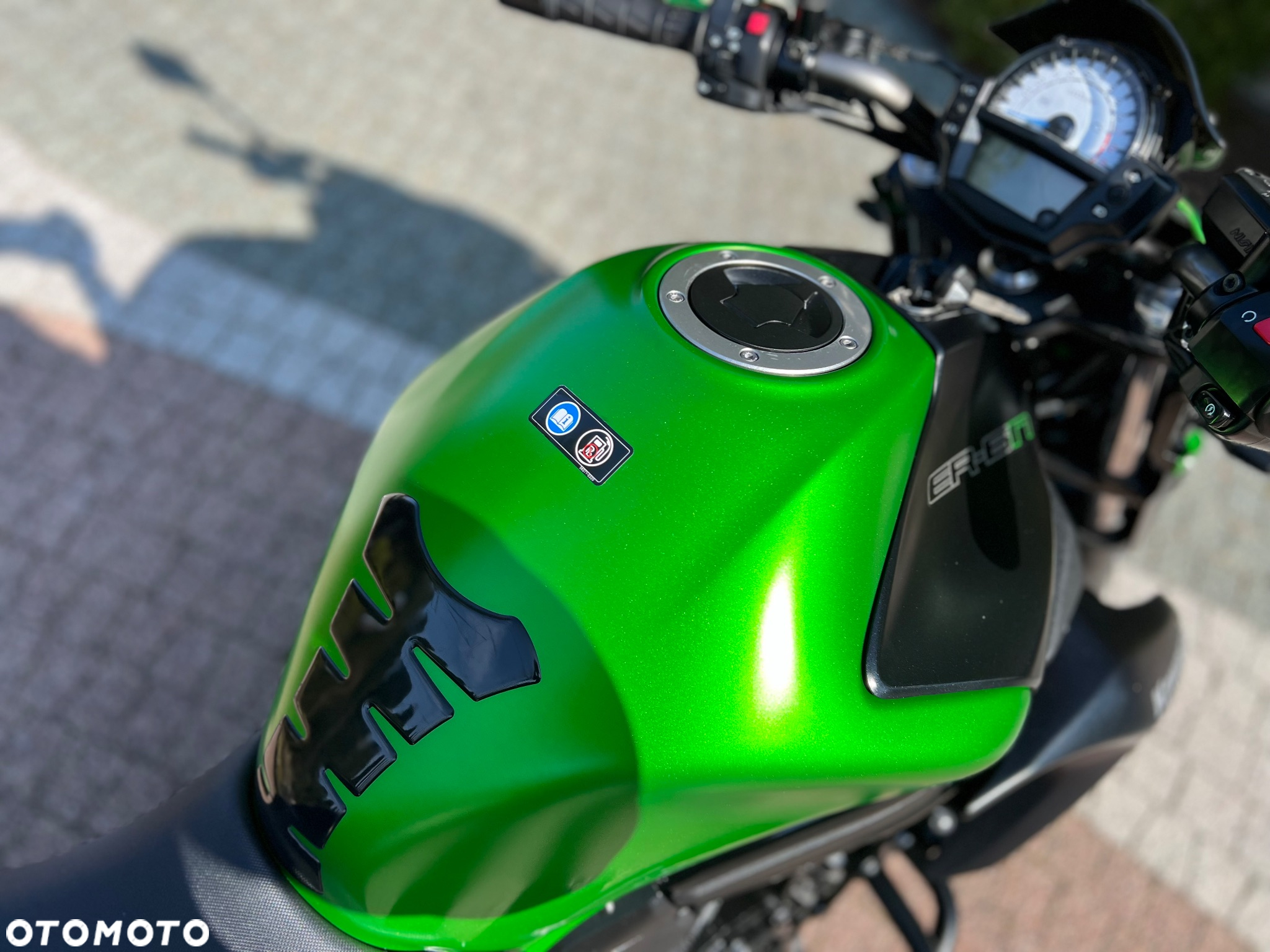Kawasaki ER - 17