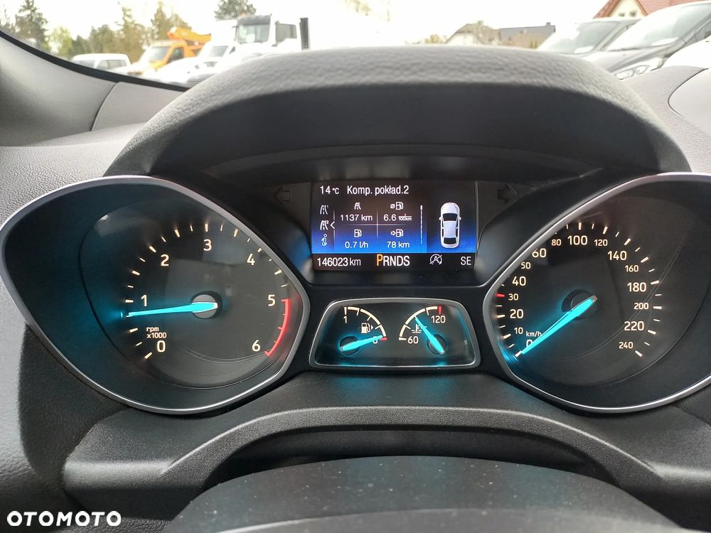 Ford Kuga 2.0 TDCi 4x4 ST-Line - 23