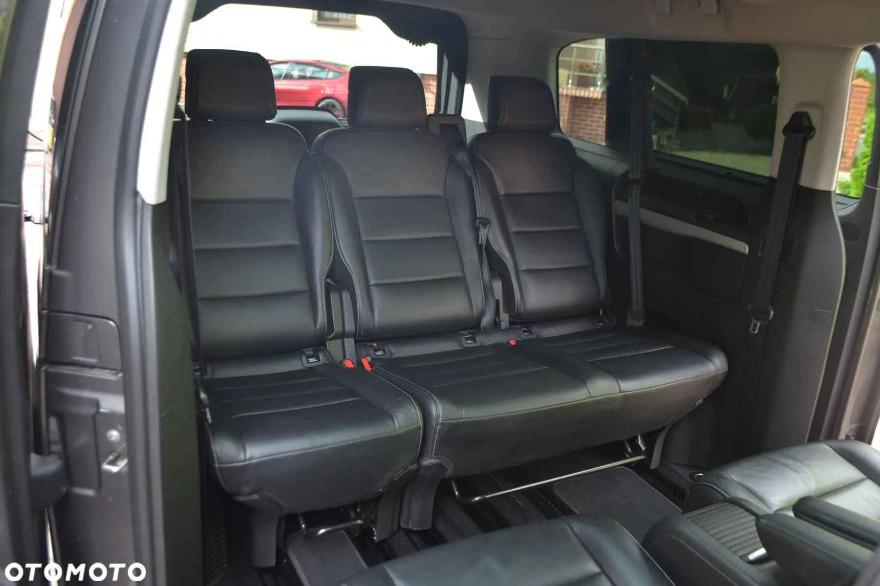 Peugeot Traveller 2.0 BlueHDi Long Business Vip - 15