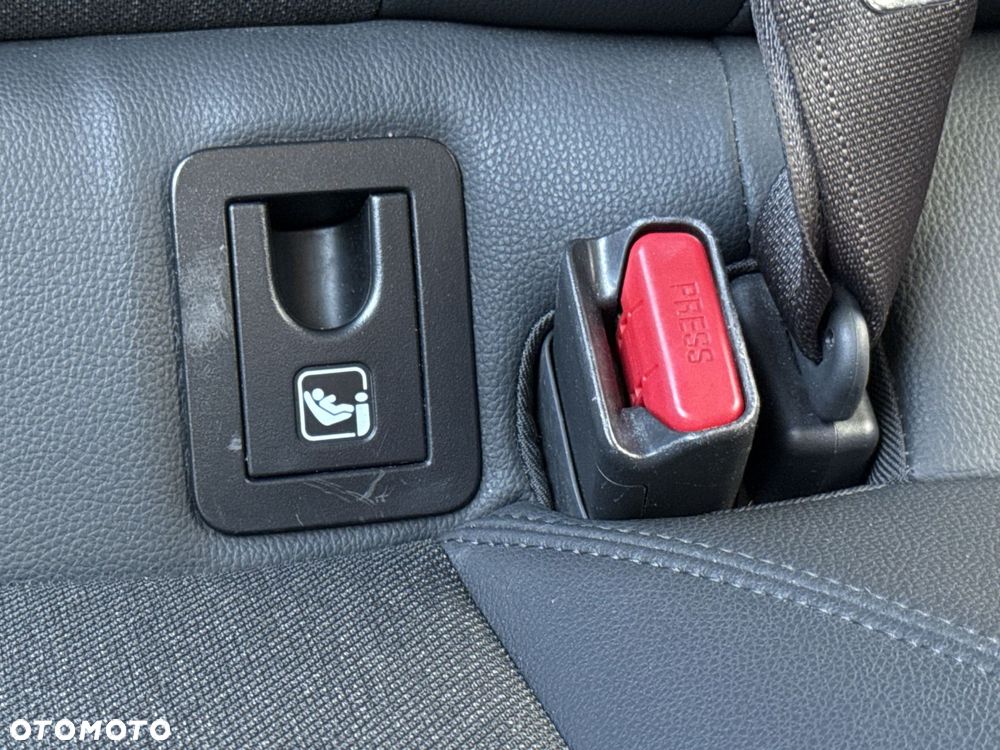 Toyota Corolla 2.0 Hybrid Comfort - 25