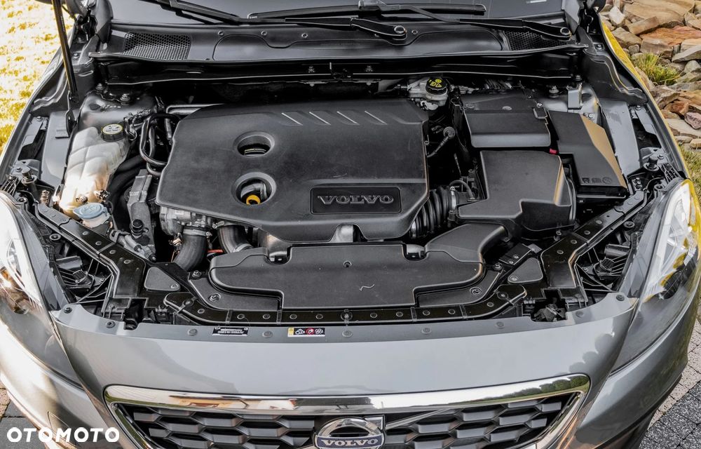 Volvo V40 Cross Country D2 Momentum - 32