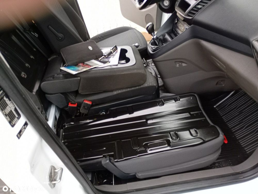 Ford Connect - 20