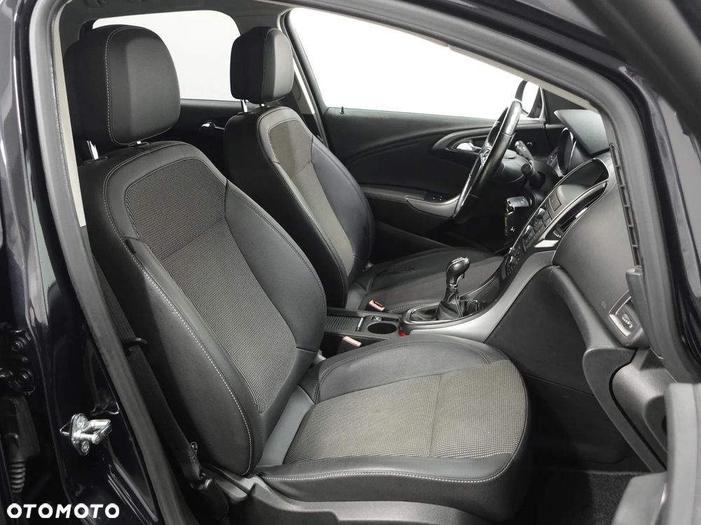 Opel Astra 1.4 Turbo - 26