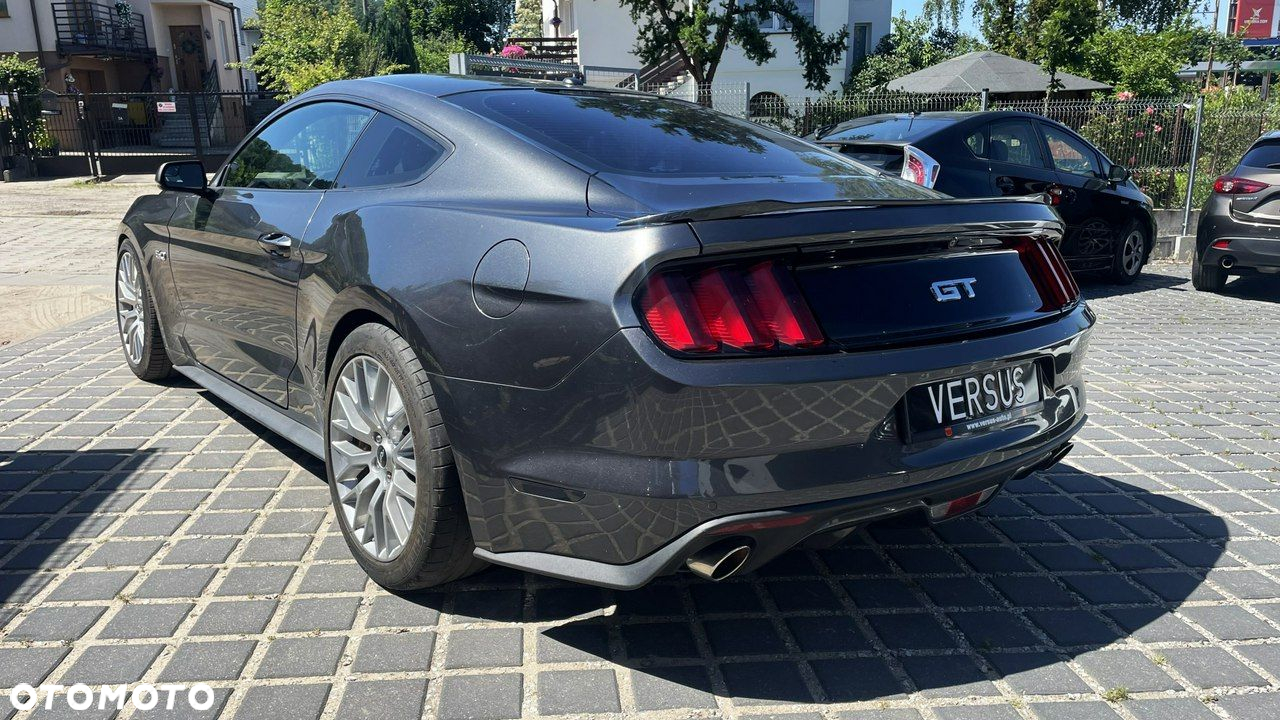 Ford Mustang 5.0 V8 GT - 4