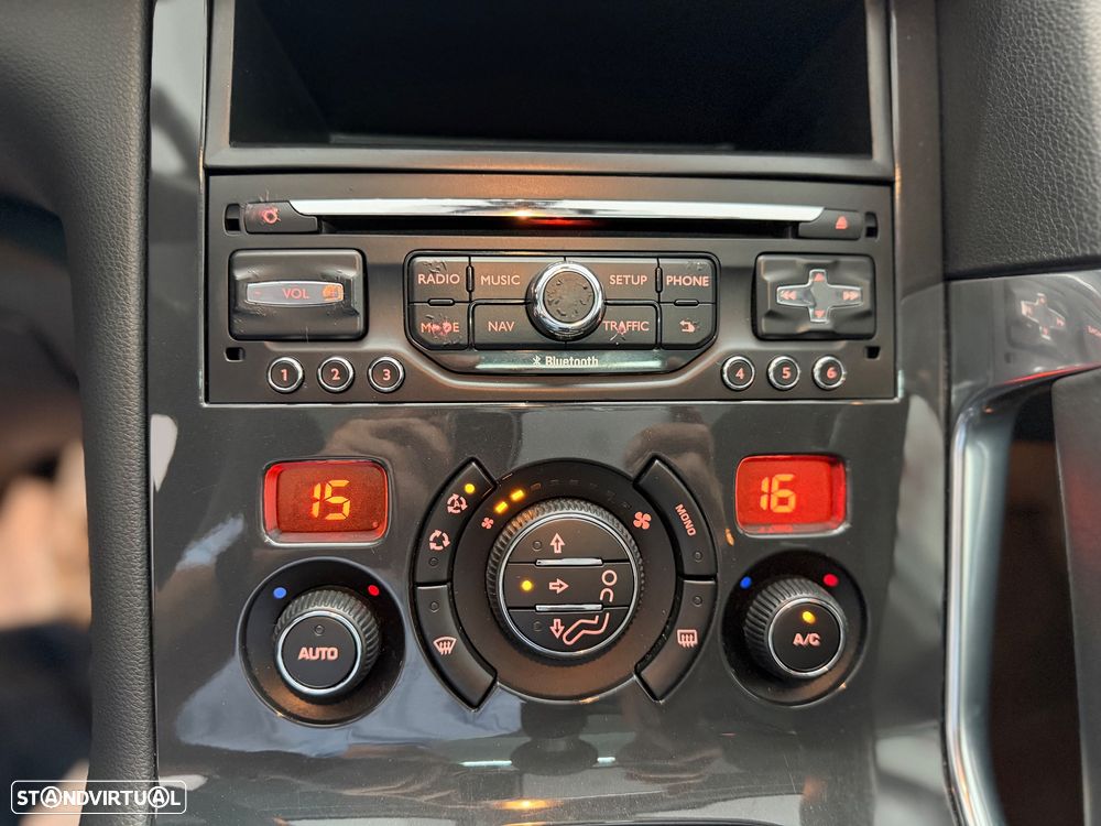 Peugeot 3008 1.6 HDi Allure - 21