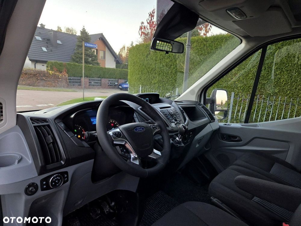 Ford Transit - 9