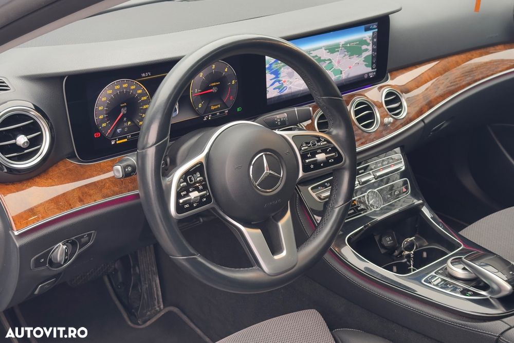 Mercedes-Benz E 220 d Aut. - 30