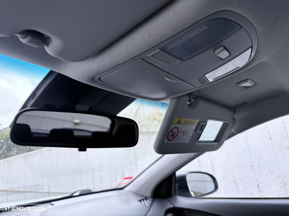 Hyundai Kauai 1.0 T-GDi Premium Tec.Preto - 51