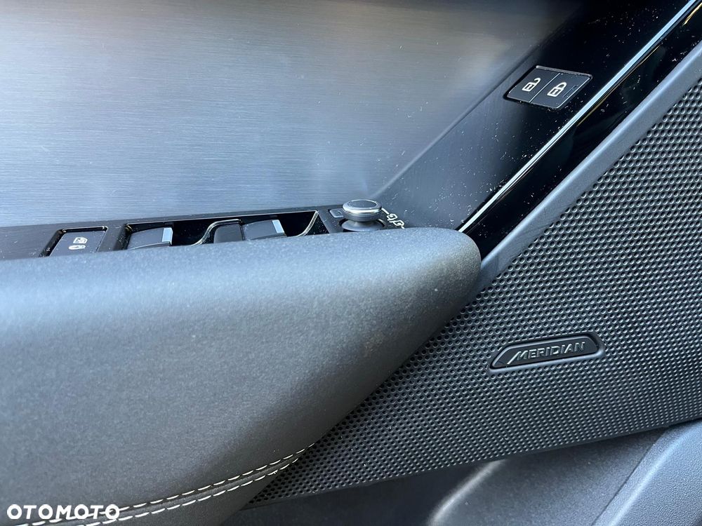 Land Rover Range Rover Velar 2.0 P250 R-Dynamic SE - 22