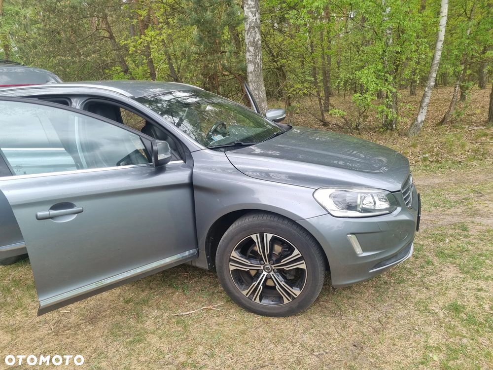 Volvo XC 60 D5 AWD Summum - 6
