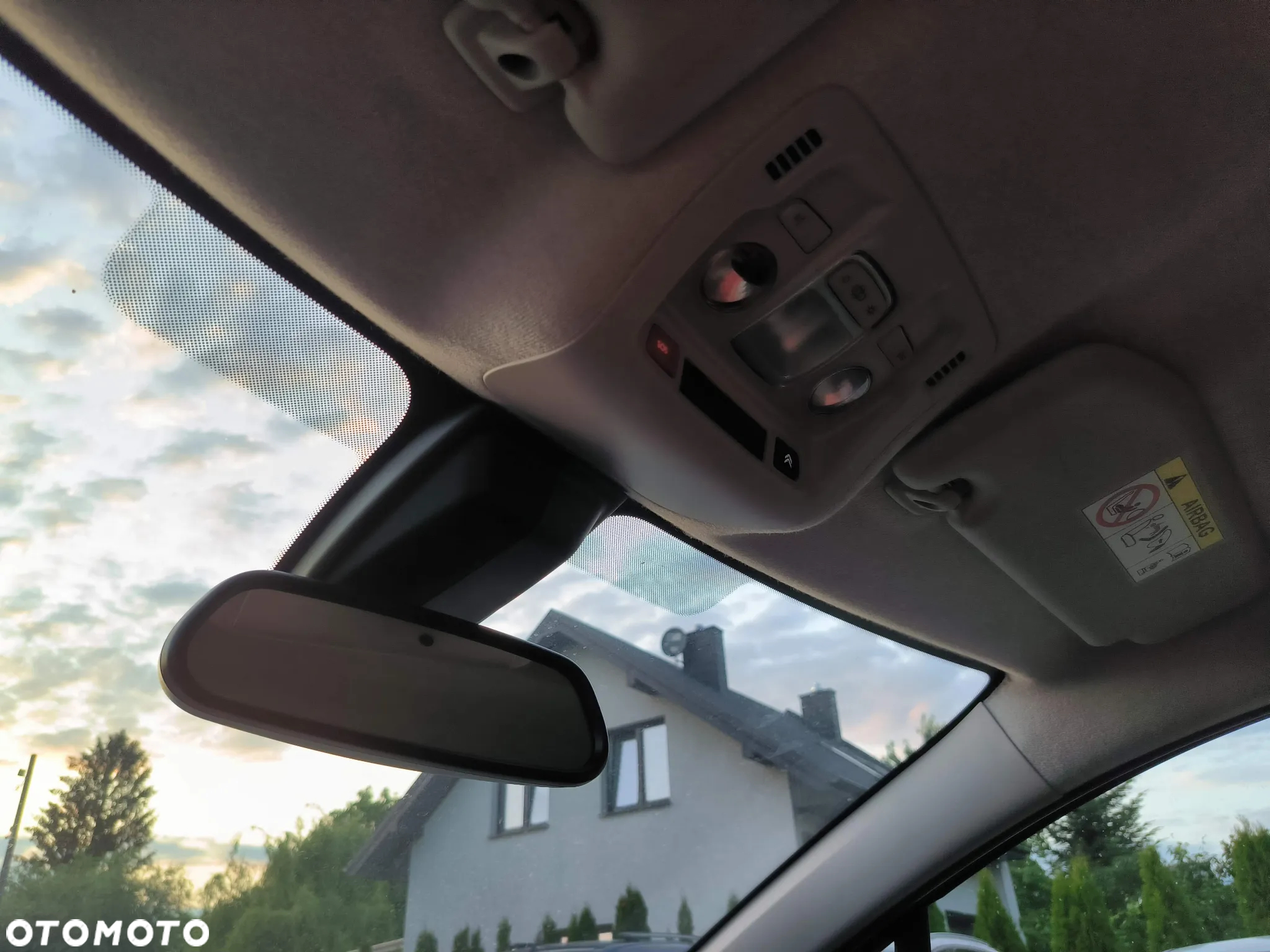 Citroën C3 1.2 PureTech Shine - 27