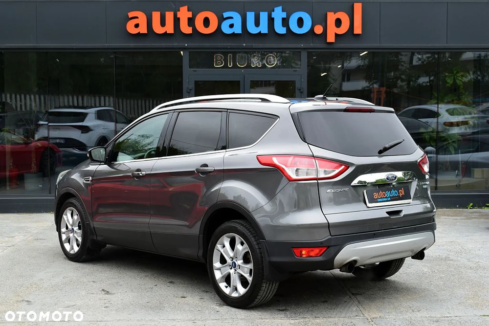 Ford Escape 2.0 EcoBoost AWD Titanium - 23