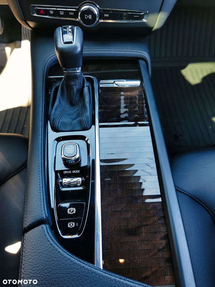Volvo S90 T5 Momentum - 19