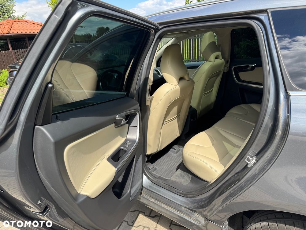 Volvo XC 60 D4 Drive-E Summum - 9