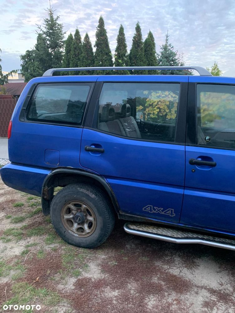 Nissan Terrano - 6