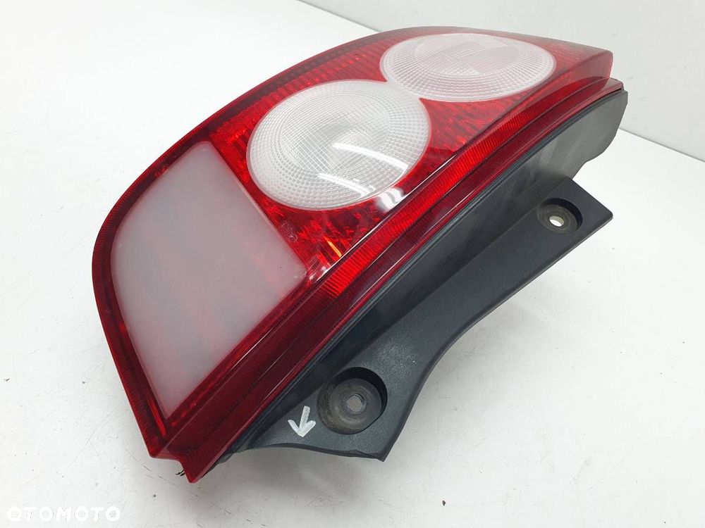 LAMPA TYŁ LEWA NISSAN MICRA K12 2004 EUROPA - 2