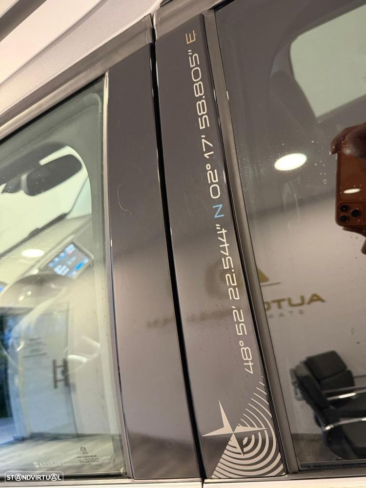 Peugeot 2008 1.2 PureTech Allure EAT6 - 31