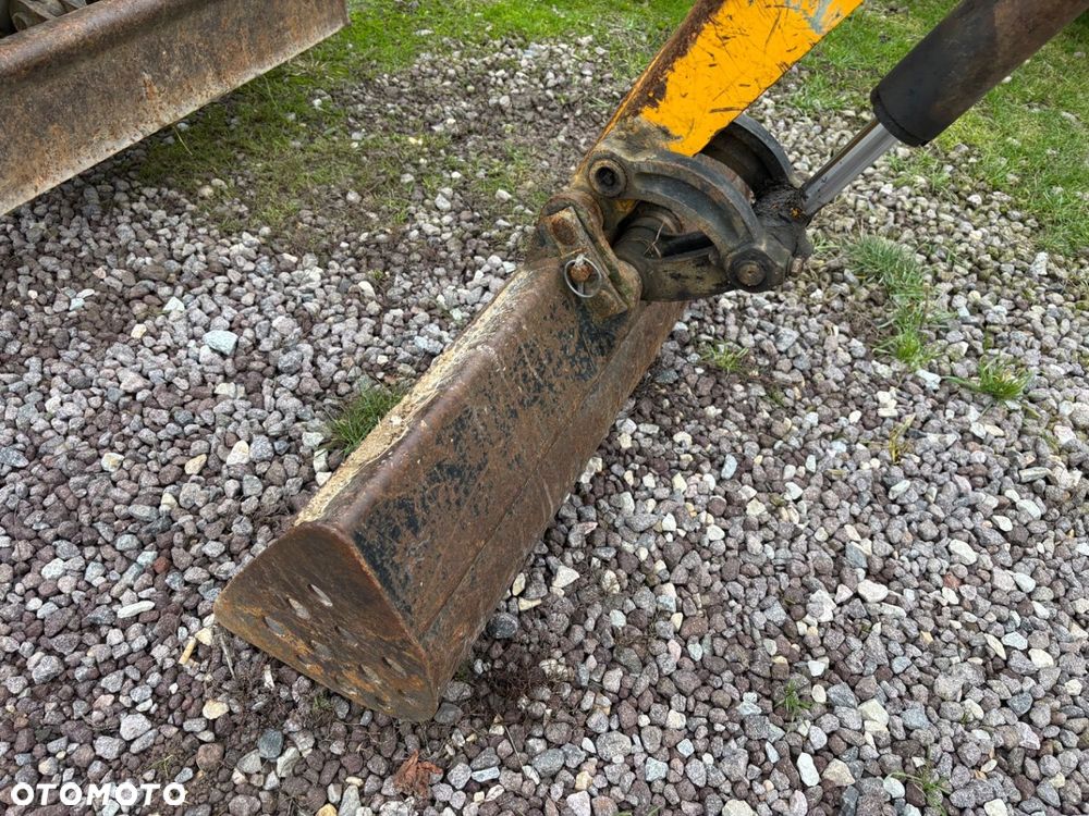 JCB 8018 - 25