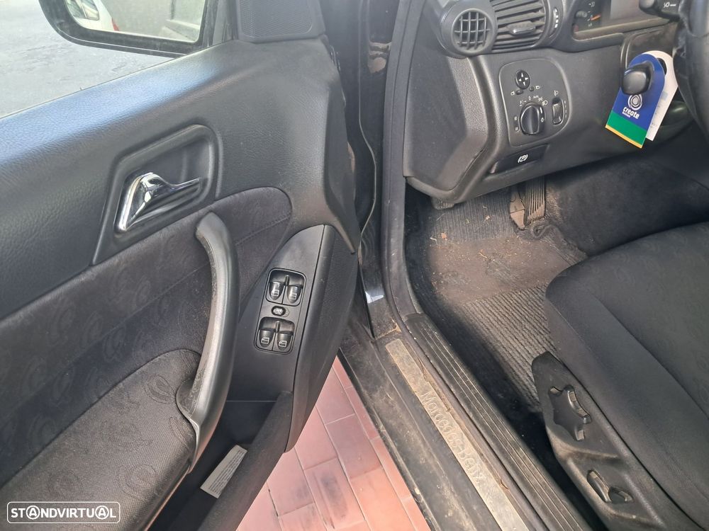 Mercedes-Benz C 220 CDi Avantgarde - 3