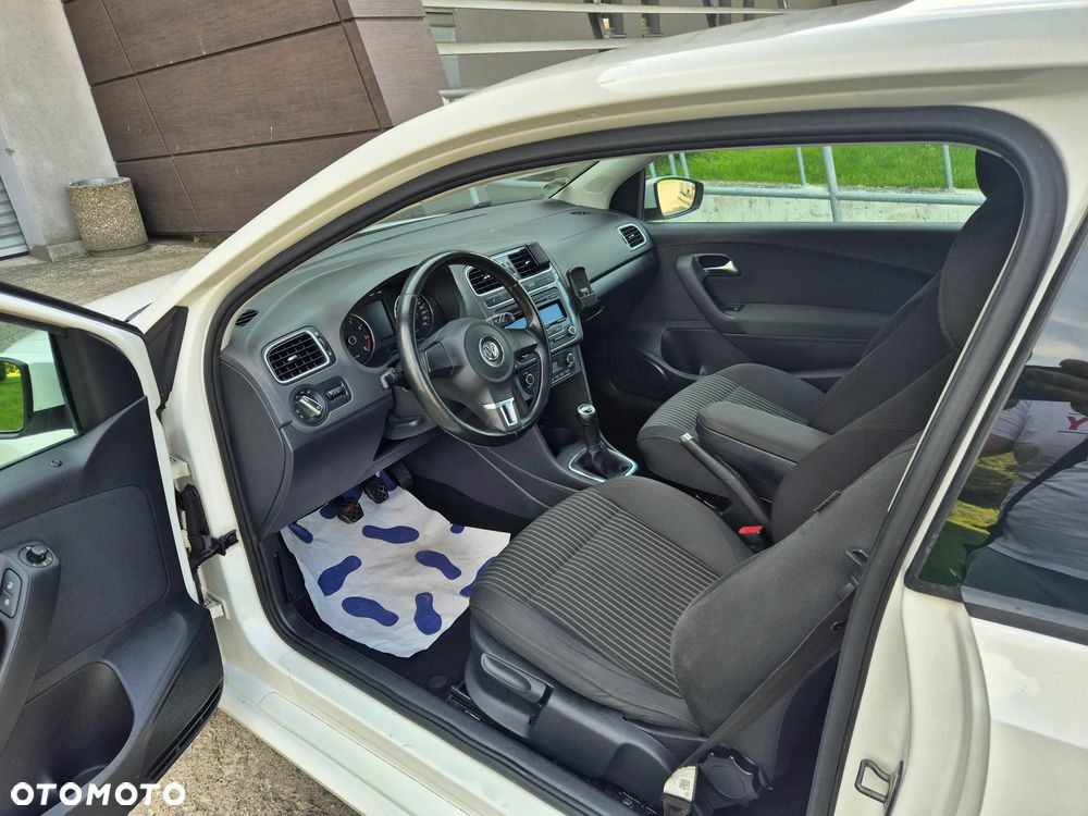 Volkswagen Polo 1.4 16V Highline - 23