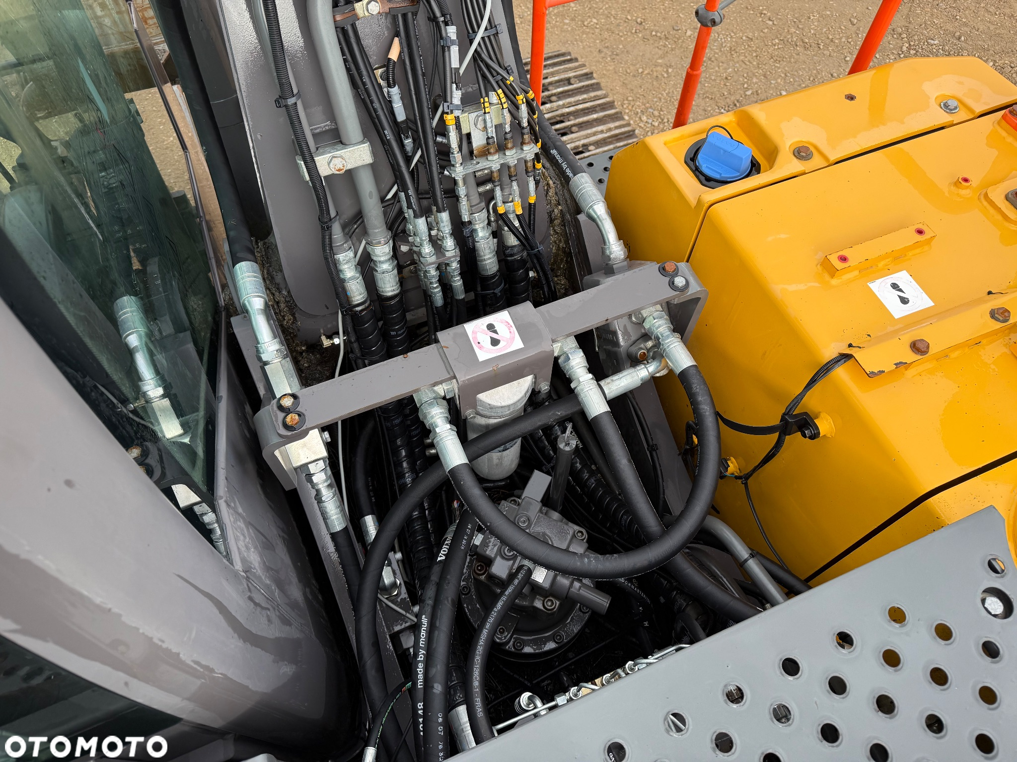 Volvo EC 160 EL - 13