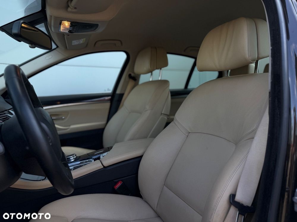 BMW Seria 5 520d xDrive Sport - 16