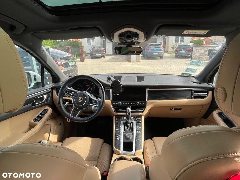 Porsche Macan - 8