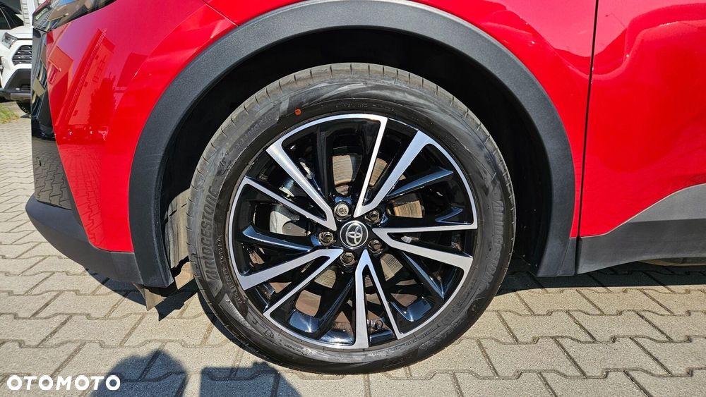 Toyota C-HR - 16