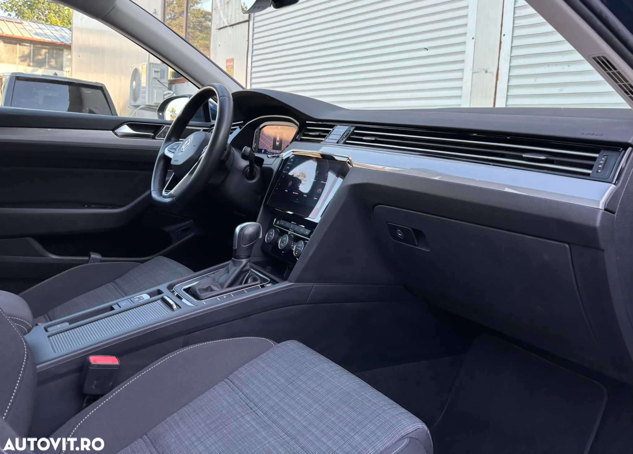 Volkswagen Passat 1.5 TSI ACT DSG Comfortline - 24