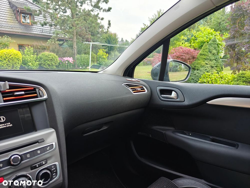 Citroën C4 1.2 PureTech Shine S&S - 4