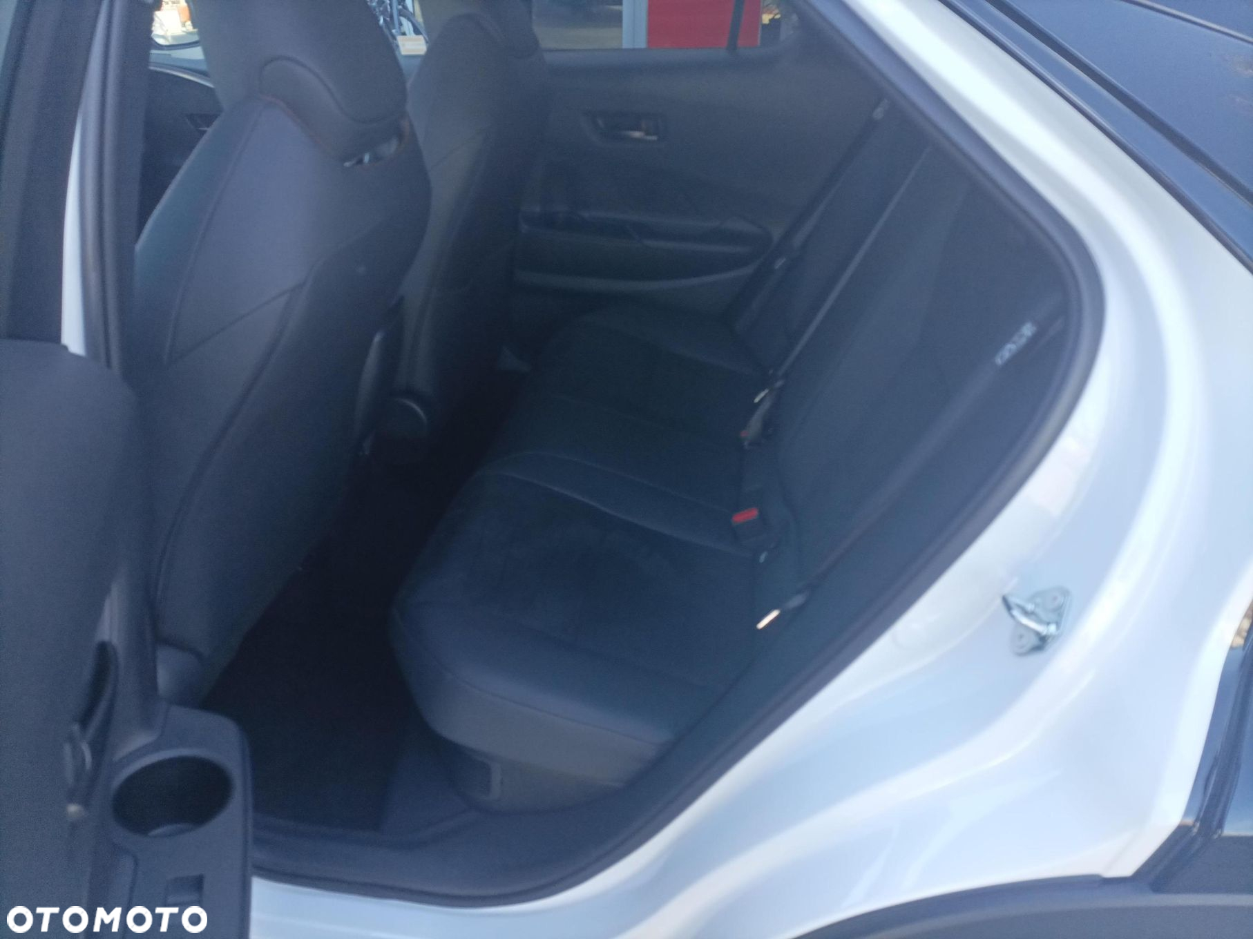 Toyota C-HR 2.0 Hybrid GR Sport - 23