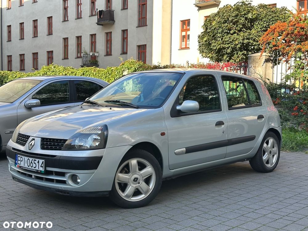 Renault Clio - 1