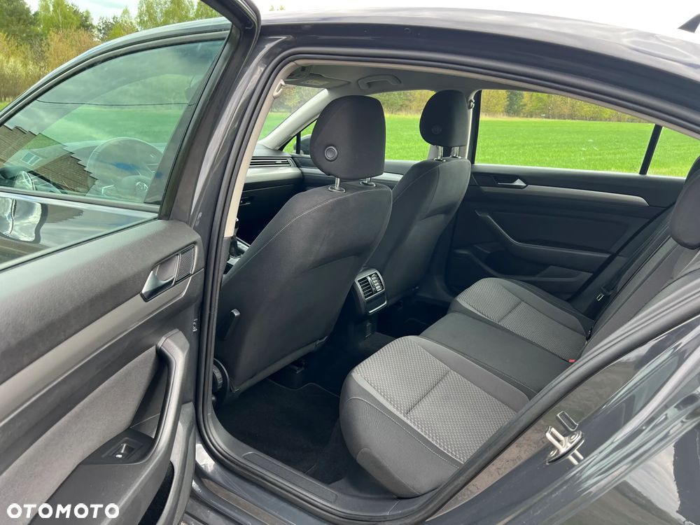 Volkswagen Passat 1.5 TSI EVO Highline - 10