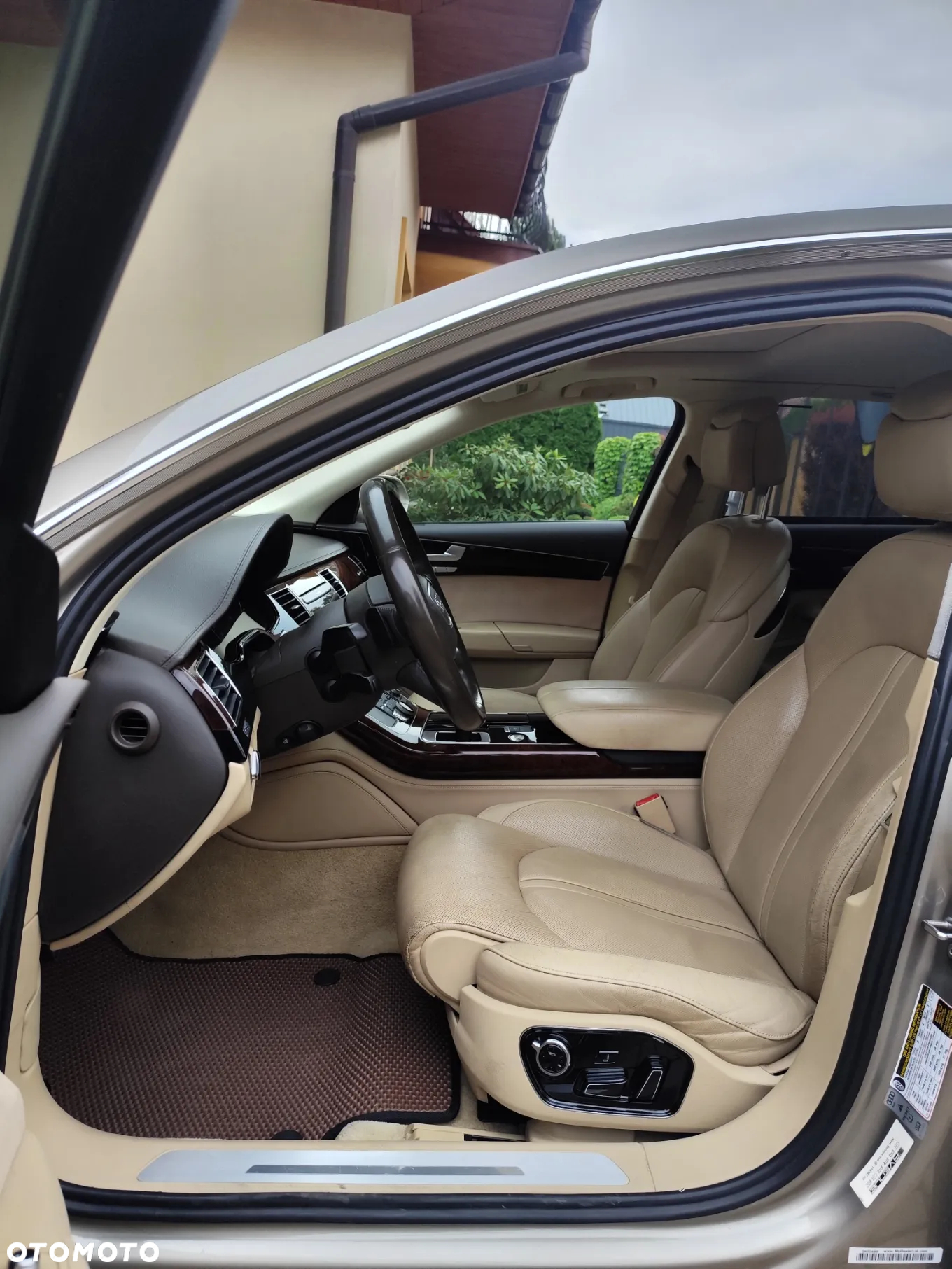 Audi A8 - 7