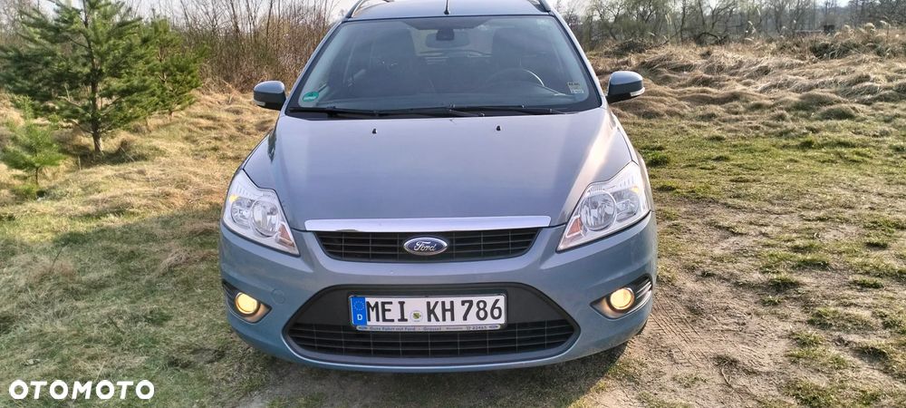 Ford Focus 1.6 16V Trend - 11