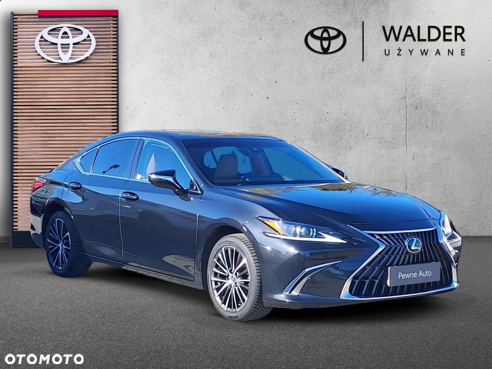 Lexus ES 300h Business Edition - 7