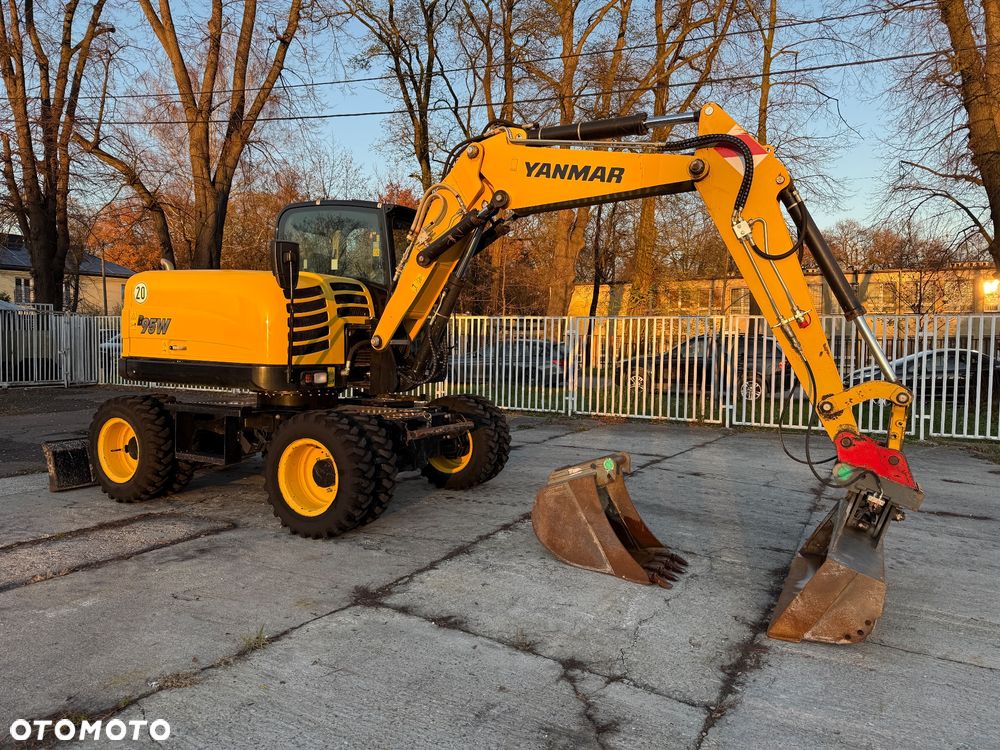 Yanmar Koparka kołowa B95W - 1