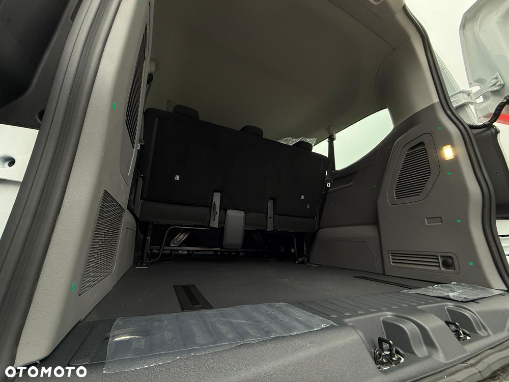 Volkswagen Caravelle 2.0 TDI L2 - 34