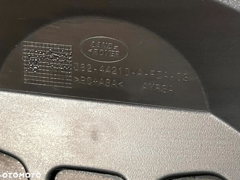 RANGE ROVER VELAR L560 SPOJLER KLAPY BAGAŻNIKA J8A2-44210-A - 9