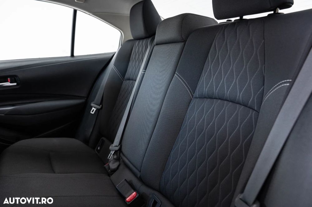 Toyota Corolla 1.8 Hybrid Comfort - 7