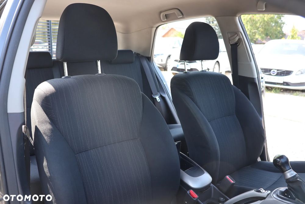 Toyota Auris 1.6 VVT-i Premium - 13