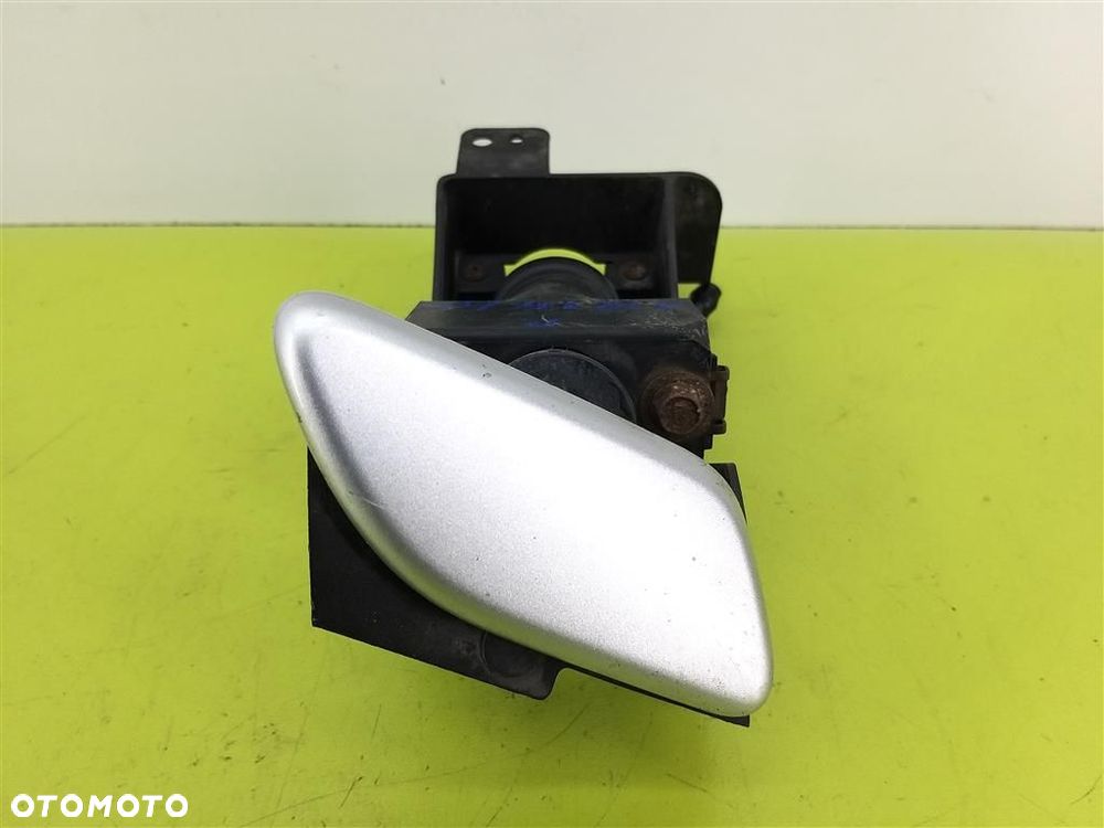 Spryskiwacz reflektora lampy PRAWY Mazda 3 I 2003-2009 ZAŚLEPKA - 1