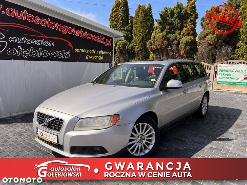 Volvo V70 2.4D Momentum - 1