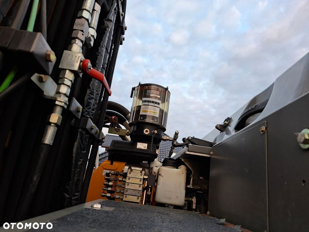 Liebherr LH22 Koparka Przeładunkowa - 11