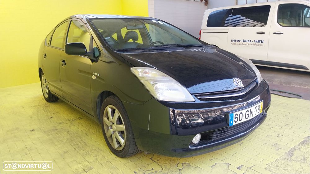 Toyota Prius 1.5 VVT-i HSD Sol - 23